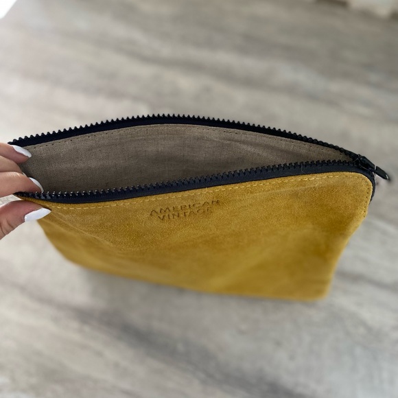 Brand new suede clutch - Picture 2 of 4